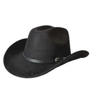 Classico cappello da cowboy in camoscio nero con fascia decorativa e fibbia metallica.