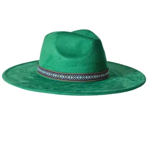Chapeau Fedora vert à large bord avec bande ethnique rétro en feutre style jazz élégant.