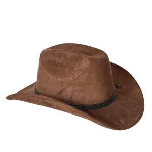 Dettaglio cappello da cowboy in camoscio marrone stile western vintage con fascia intrecciata.
