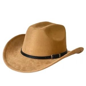 Vista dettagliata del cappello da cowboy western in camoscio marrone con elegante fascia.