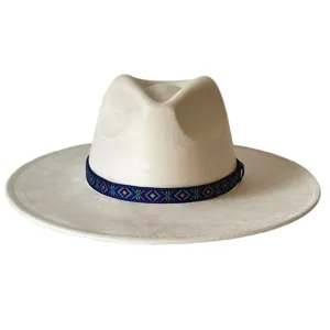 Vintage fedora hoed met brede rand en etnische motiefband, elegante vilten hoed voor uniseks.