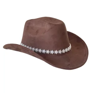 Primo piano del cappello da cowboy occidentale in camoscio marrone con fascia floreale in strass.
