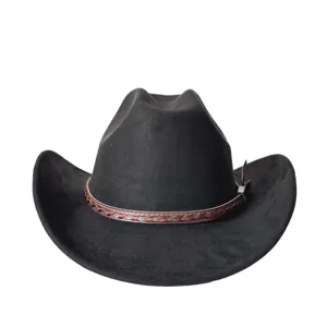 Dettaglio cappello da cowboy western in camoscio nero, tesa larga con fascia.