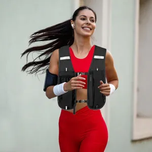 Outdoor running vest pack for men and women, breathable hydration vest for sports, hiking and cycling.