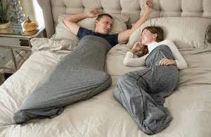 Cómodo saco de dormir gris de tiburón para adultos, manta suave para el hogar, descanso y buen sueño.