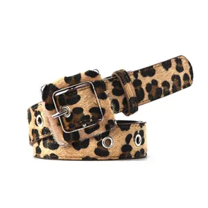 Cinturón de leopardo elegante para mujer con hebilla de pasador y ojales metálicos