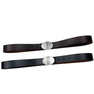 Set van twee echt lederen damesriemen met een minimalistische ovale metalen gesp.