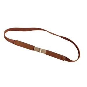 Mujer delgada correa elastica marron vintage abrigo hebilla decorativa elegante moda