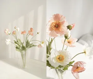 Nahaufnahme von künstlichen Blumen in einer klaren Acrylvase, weiches Licht für Wohnkultur.