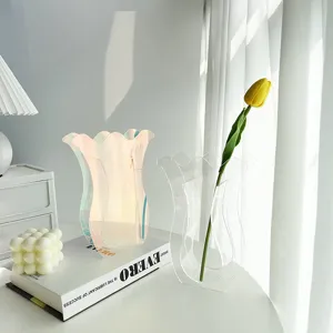 Moderne Acryl Wellen Vase transparente schimmernde Tischblumendekoration für Zuhause