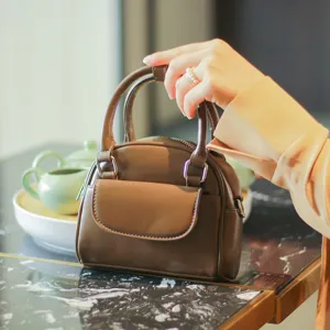 Brown leather top handle bag vintage shell handbag casual women fashion crossbody bag style