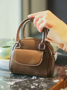 Women's Retro PU Leather Shell Bag Fashion Small Square Crossbody Bag Casual Versatile Handbag Top Handle Purse