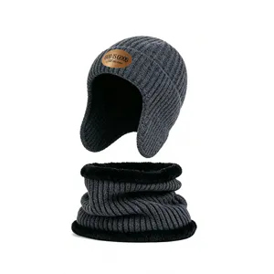 Conjunto de gorro de punto grueso con orejeras y calentador de cuello forrado invierno