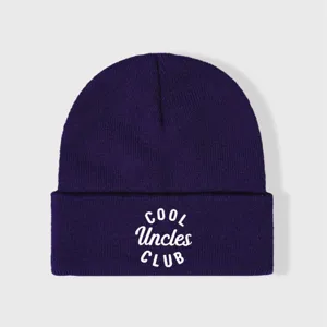 Berretto in maglia viola con testo ricamato bianco Cool Uncles Club, cappello invernale