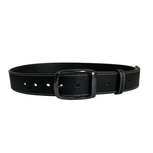 Zwarte PU lederen riem met vierkante gesp en witte stiksels, unisex mode tailleband.