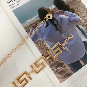 Gouden metalen tailleketting voor vrouwen, vintage geometrisch design sieraden accessoire.