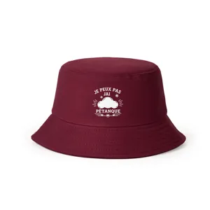 Bob bordeaux avec impression texte blanche et nuage, chapeau de soleil tendance pour plein air.