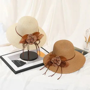 Damen Sommer Strohhut breite Krempe Freizeit Strandhut elegante Blumen Dekoration Sonnenschutz