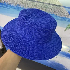 Chapeau de paille bleu pour femme, chapeau de soleil plat d'été pour vacances de plage.