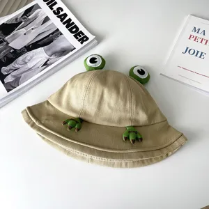 Cute cartoon frog bucket hat for women, casual canvas sun protection hat in khaki color.