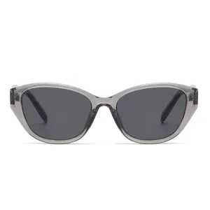 Occhiali da sole oversize occhio di gatto alla moda con montatura grigia protezione UV.