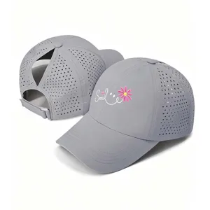 Graue schnelltrocknende Pferdeschwanz-Baseballkappe mit Belüftungslöchern und Smile Stickerei.