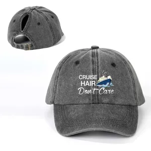Casquette de baseball grise lavée effet vieilli pour queue de cheval et croisière.