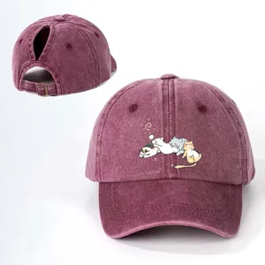 Gorra de béisbol morada lavada con agujero para coleta y bonito estampado de gatos para aire