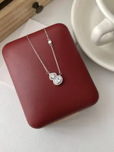 Detailed shot of S925 silver diamond gourd pendant necklace, vintage Japanese style jewelry.