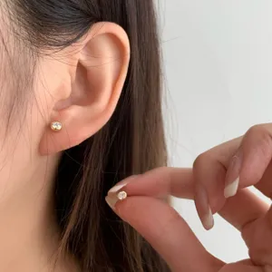 Boucles d'oreilles puce diamant unique en argent sterling S925, style chic minimaliste.