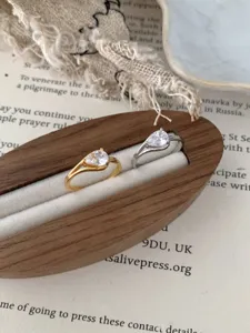 Bague goutte zirconium argent sterling S925, design rétro de luxe minimaliste détail.