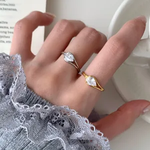 Bague en argent S925 zircone taille poire bijou minimaliste vintage luxe pour femme élégante chic