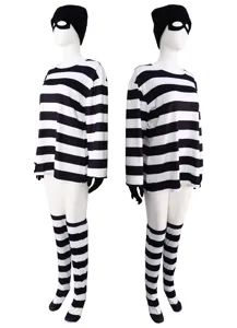 Detailansicht des schwarz-weiß gestreiften Dieb-Kostüms mit Oberteil, Socken und Mütze für Cosplay.