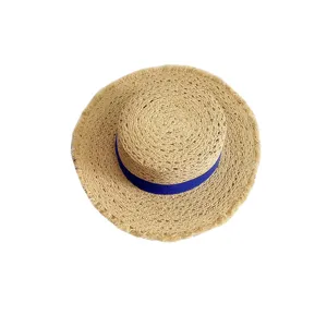 Sombrero de paja rafia mujer verano copa plana borde deshilachado cinta azul playa
