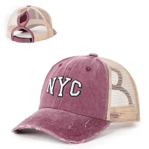 Cappello da baseball vintage con ricamo NYC, rete traspirante e pratica apertura posteriore.