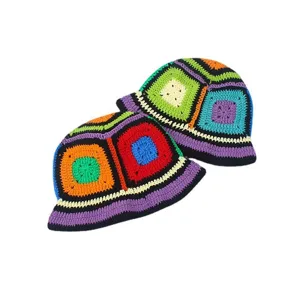 Chapeau bob crocheté multicolore fait main, chapeau de soleil rétro patchwork pour femmes.