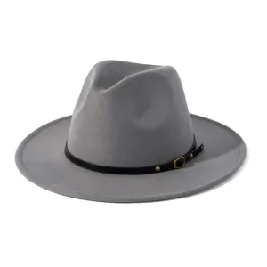Klassischer grauer Woll-Fedora-Hut für Damen mit schwarzem Ledergürtel und Metallschnalle.