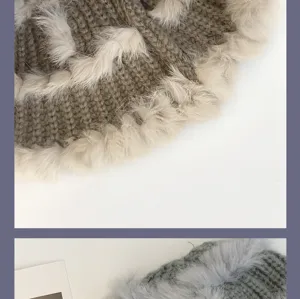 Nahaufnahme des flauschigen Fellbesatzes Strickhut Detail, weiche warme Wintertextur.