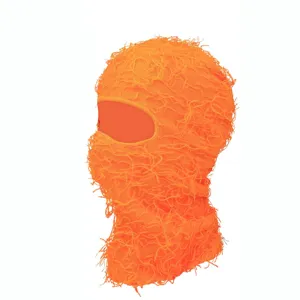 Cagoule skieuse pelucheuse orange, masque visage fantaisie rigolo pour fête en plein air.
