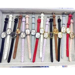 Damen Quarzuhr elegante kleine ovale Zifferblatt Lederarmband Großhandel bunte Mode Stil
