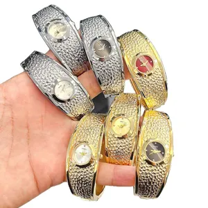 NAIDU orologio rigido testurizzato vintage da donna, set di orologi da polso eleganti.
