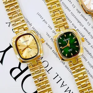 KOUSHI Vintage quadratisch Quarz Damenuhr mit goldenem Metallkettenarmband Detail