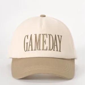 Gorra de béisbol bicolor bordada con texto GAMEDAY, sombrero ajustable casual para aire.