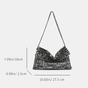 Sac à main de soirée ajouré en perles métalliques faites main avec chaîne, taille compacte