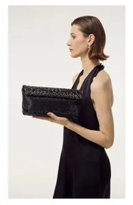 Luxueux sac clutch enveloppe noir orne de cristaux pour femme soiree pochette brillante elegante.