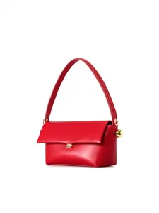 Red leather shoulder bag detail, stylish flap design with gold hardware, elegant daily purse.