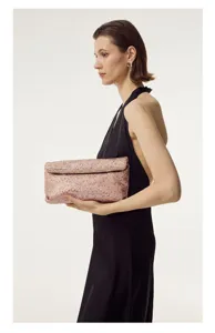 Pochette enveloppe étincelante en strass, sac de soirée élégant en cristal pour fêtes.