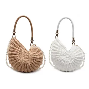 Sac à main coquillage crocheté à la main, élégant sac tissé de plage avec sangle en perles.