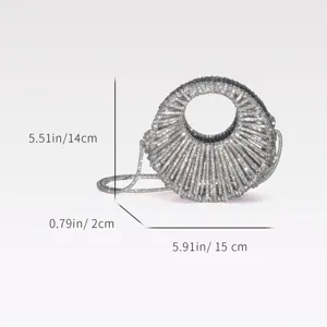 Sac de soirée hobo en strass argenté pochette en cristal perlé faits à la main avec chaîne.