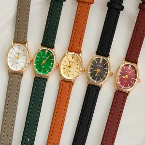 Damen Vintage kleiner ovaler Zifferblatt Quarz Uhr mit farbigen Lederarmbändern für Alltag.
